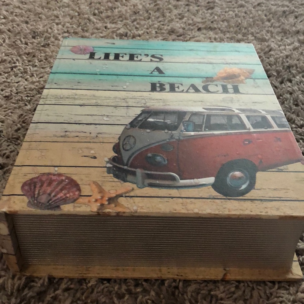 Beach themed hollowed our trinket box